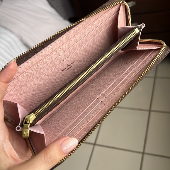 LV CLÉMENCE MONOGRAM WALLET - Picture 3 of 8